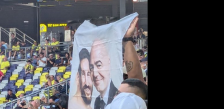 Oto TRANSPARENT UDERZAJĄCY w Messiego na meczu Interu Miami!